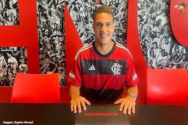 CEARENSE COM 200 GOLS NA BASE, DAVID VIANA ASSINA CONTRATO COM O FLAMENGO